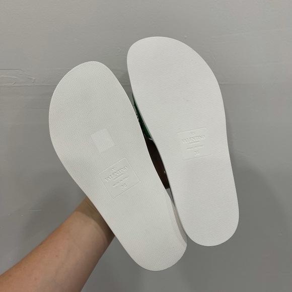 Valentino Free Rockstud Spike Slides Green Leather - Picture 7 of 9